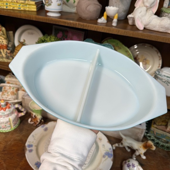 Vintage Snowflake Turquoise Pyrex - Picture 2 of 2